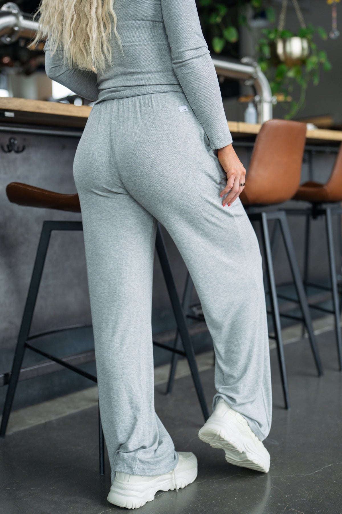 Calm Feather-Soft Lounge Pant